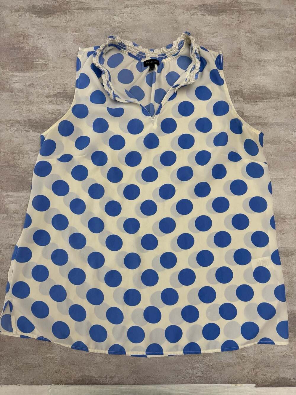 Talbots Blue and White Cheerful Polka Dot Feminine Split Neck Shell Blouse - Siz - Picture 1 of 3